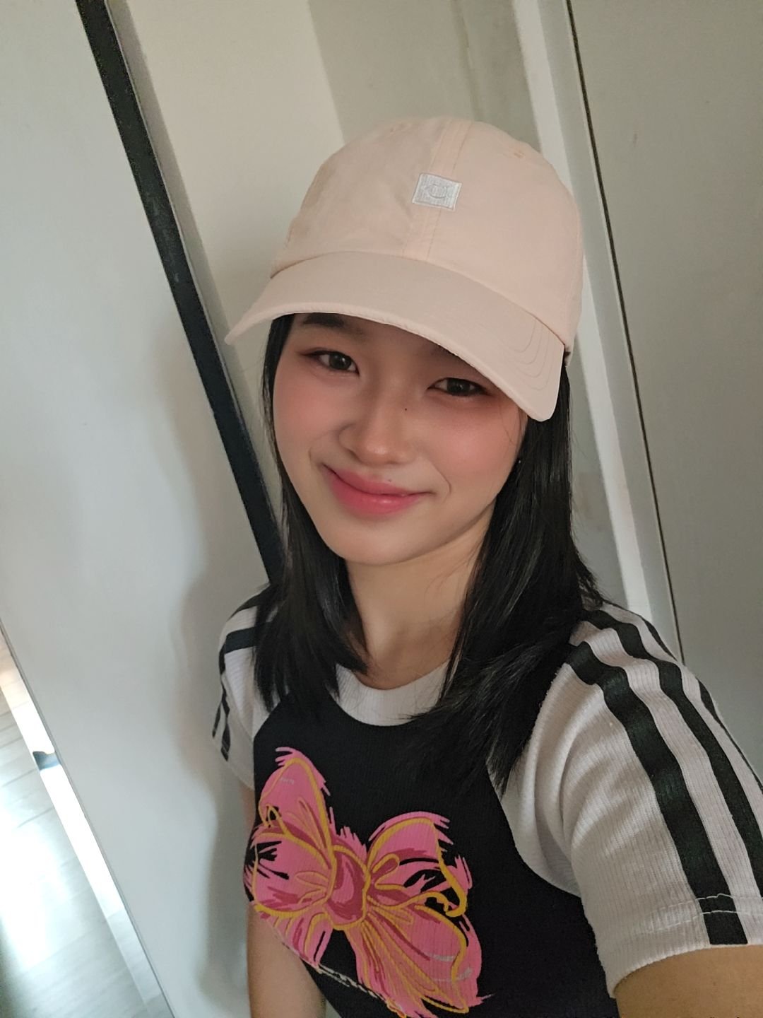 {"data":{"prop_list":[{"addTime":1780125140887,"canDelete":true,"content":"{"add_from":1,"third_id":"2104809429","icon_url":"https:\/\/lf16-effectcdn-sg.tiktokcdn.com\/obj\/ies.fe.effect.alisg\/2c49f367f21c41e118fd9e6e69c6ea9d"}","display":true,"extra":"{"resource_id":"7489072918886879761"}","iconUrl":"https://p16.tiktokcdn.com/obj/tiktok-obj/20px_anchor_effect3x.png","isEditProp":false,"keyword":"KD pro + Berry","language":"","subtype":"","third_id":"","time":"","type":28,"url":""}],"met_publish_data":[{"effect_list":"","effect_source":"1","is_parent_template_used":false,"is_prop_panel_cache_list":"0","met_parent_resource_ids":"","prop_category":"8","prop_list":"2104809429","prop_panel_pin_type":"","prop_impr_position":"2","prop_selected_from":"prop_carousel_used","resource_list":"7489072918886879761","tab_key":"carousel_fav"}],"product":"aweme"}}